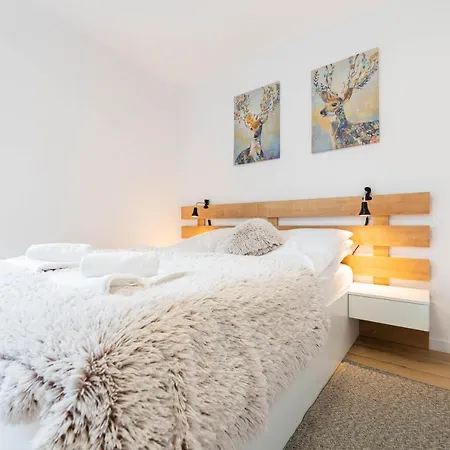 Apartment Apartament Przy Lisciastej Z Tarasem - Dream Apart *